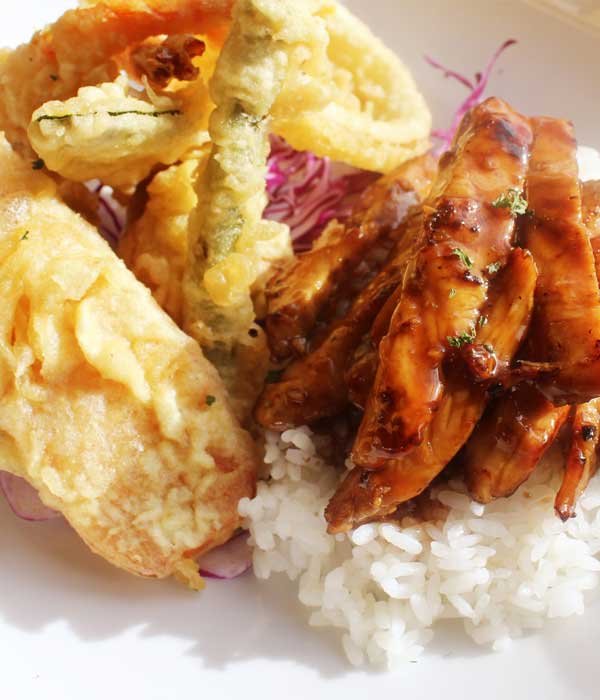 CHICKEN & TEMPURA